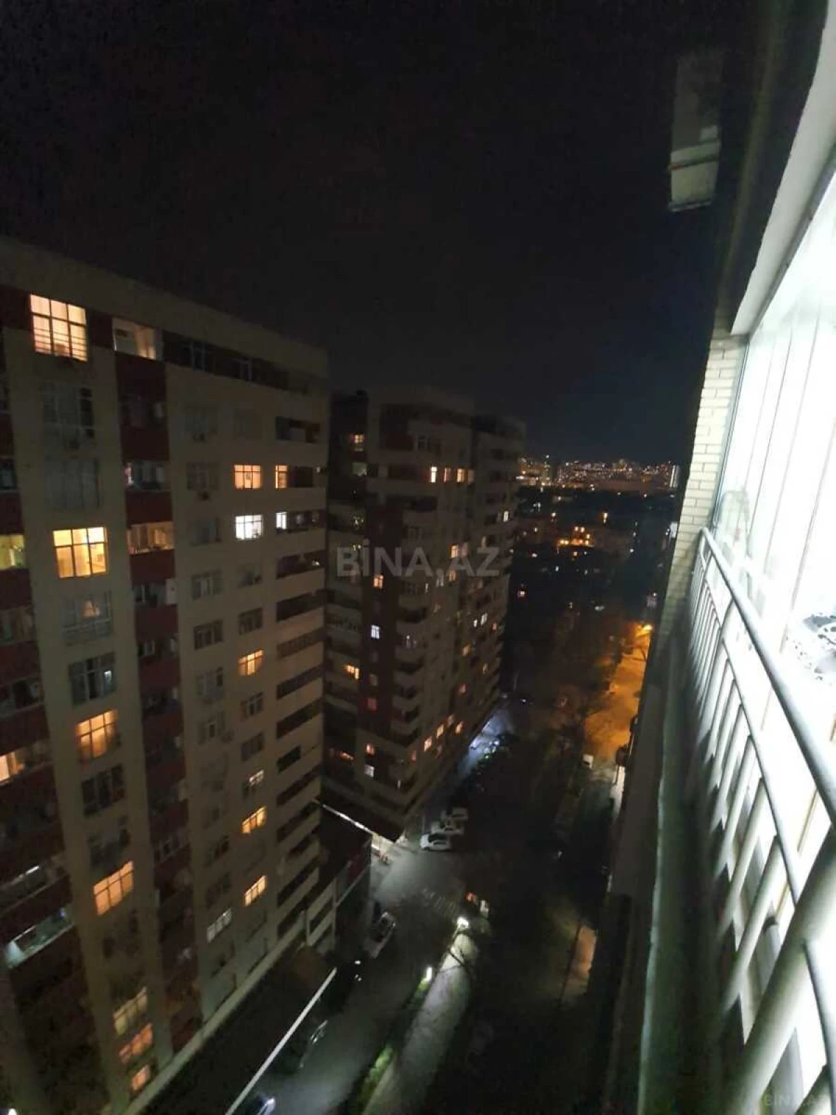 Satılır 3 otaqlı mənzil 115 m²