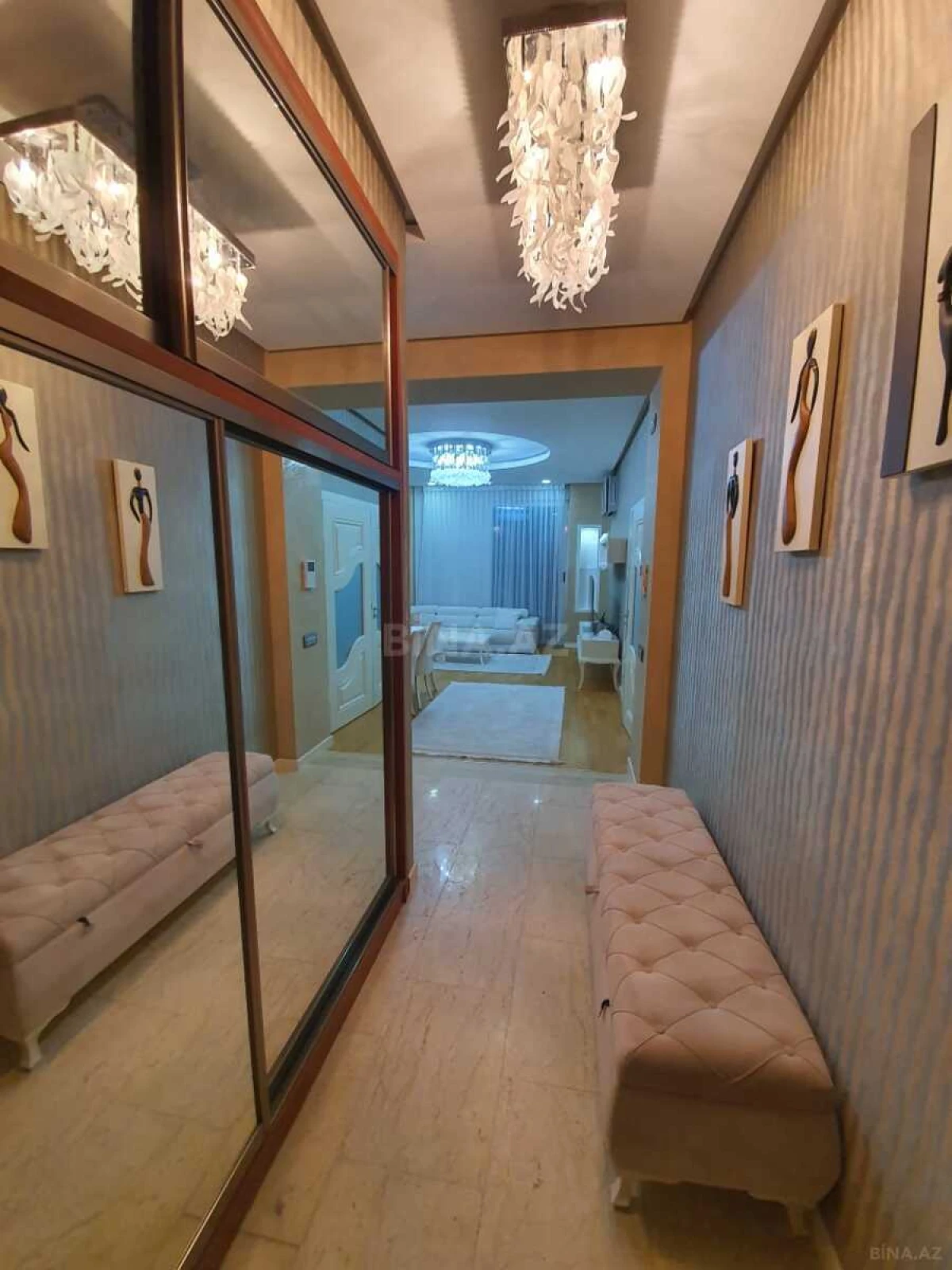 Satılır 3 otaqlı mənzil 115 m²