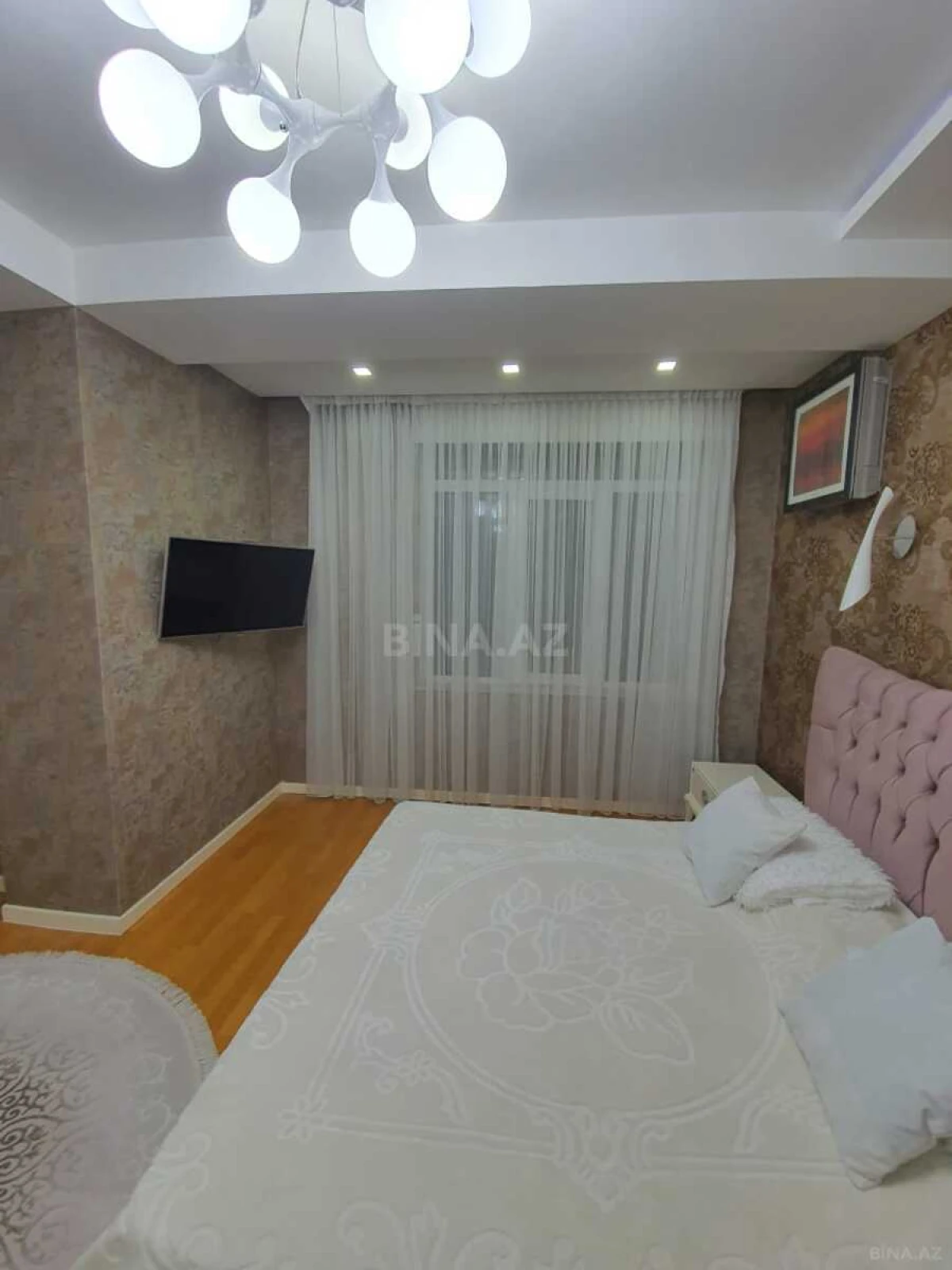 Satılır 3 otaqlı mənzil 115 m²