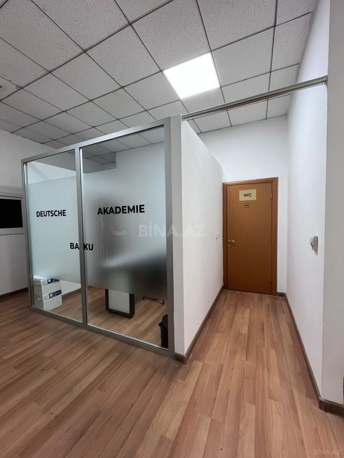 Kirayə verilir 5 otaqlı ofis 140 m²