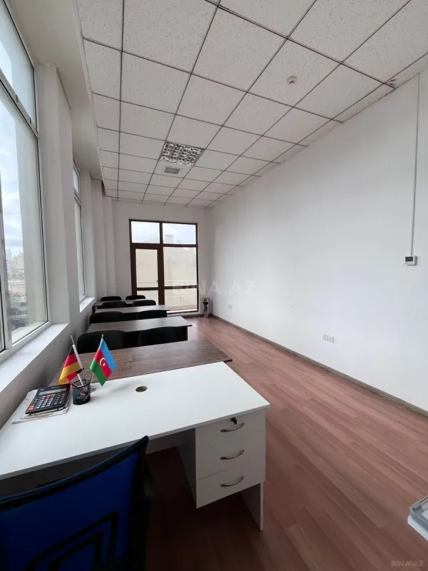 Kirayə verilir 5 otaqlı ofis 140 m²