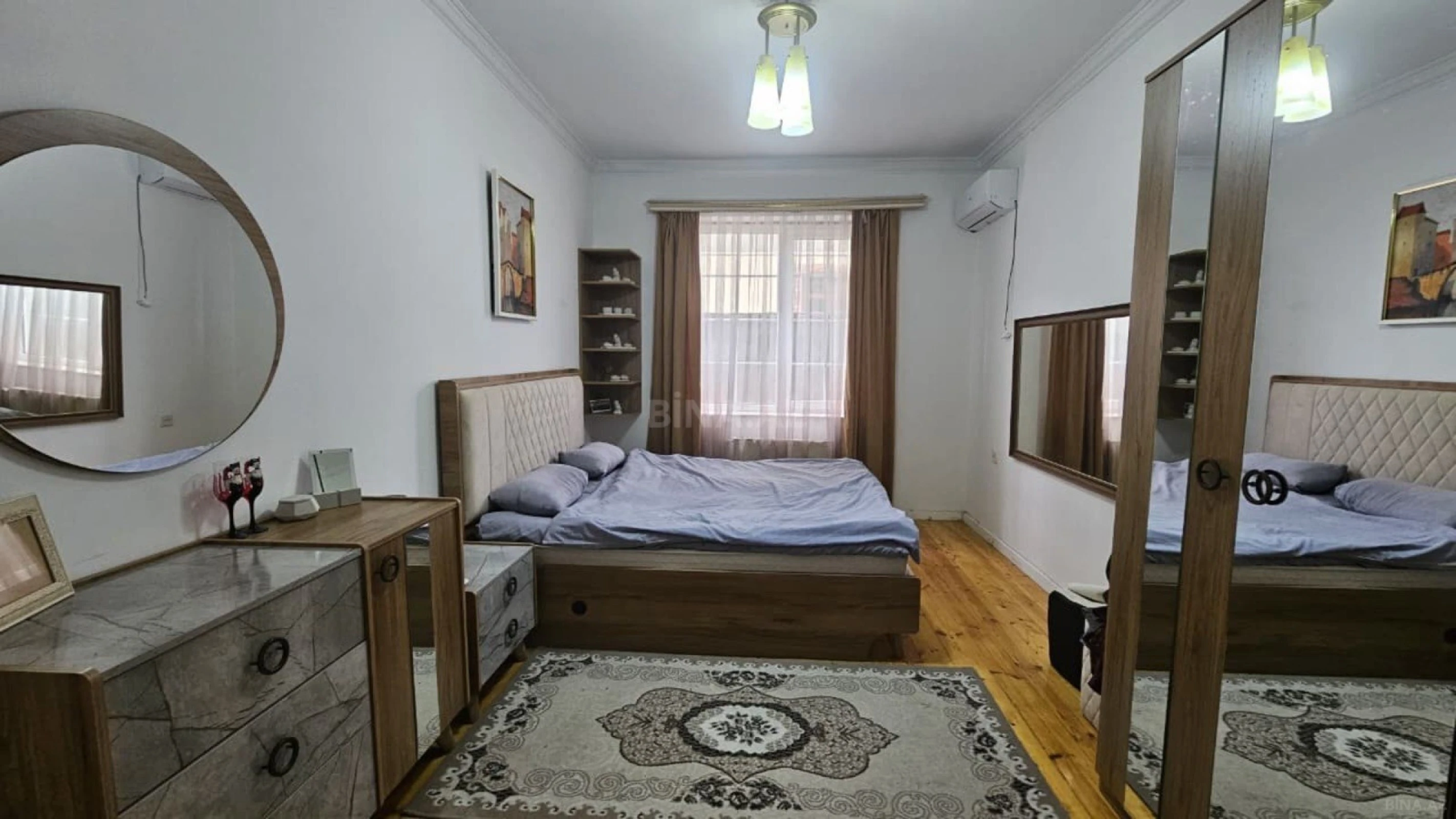 Kirayə verilir 9 otaqlı həyət evi 400 m²