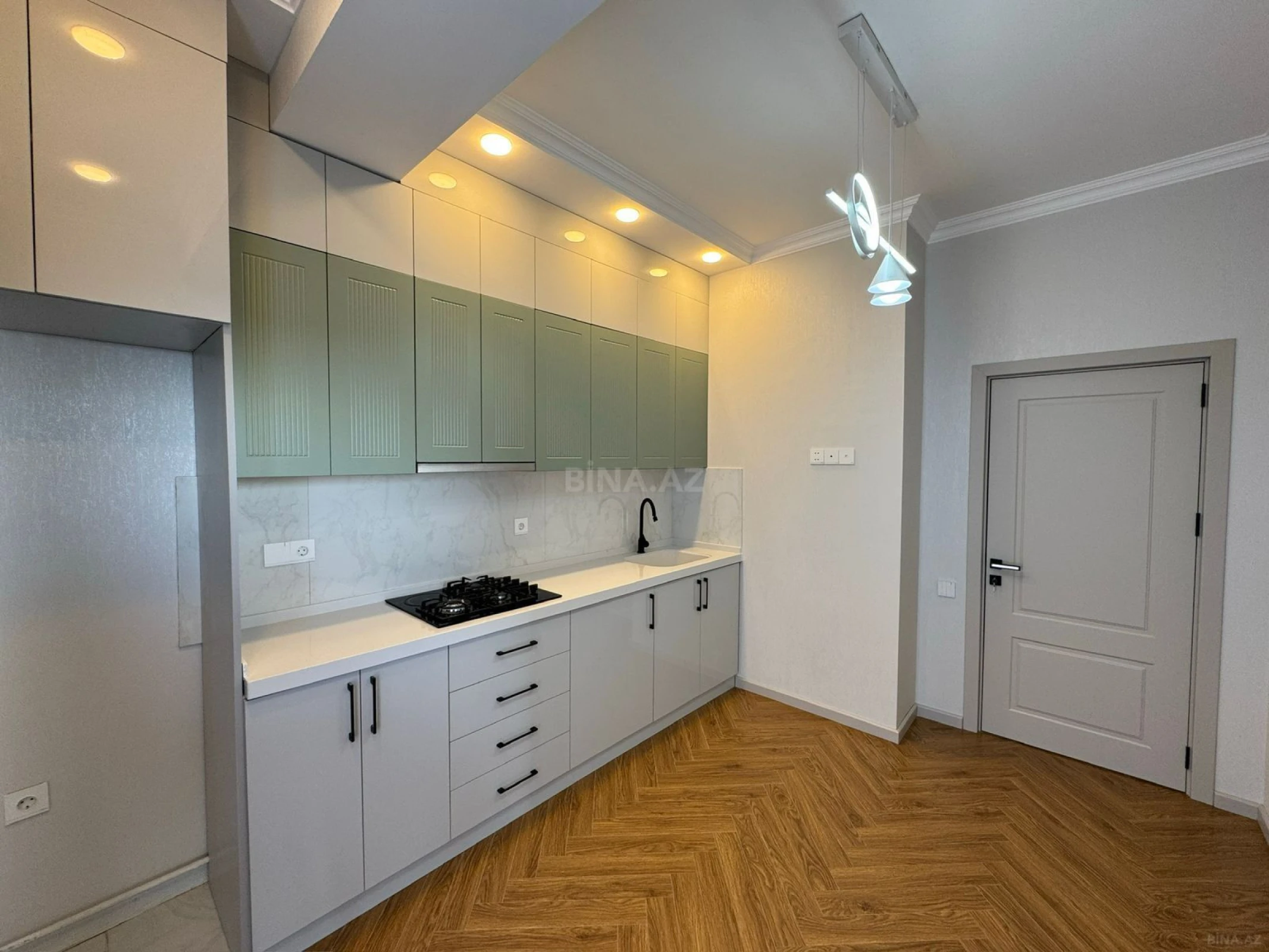 Satılır 3 otaqlı mənzil 86 m²