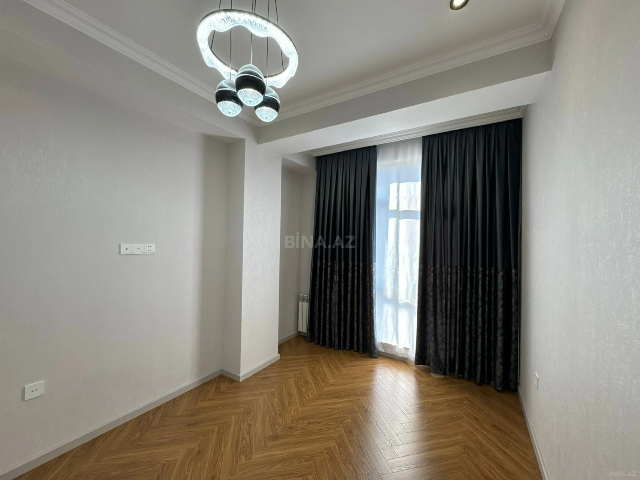 Satılır 3 otaqlı mənzil 86 m²