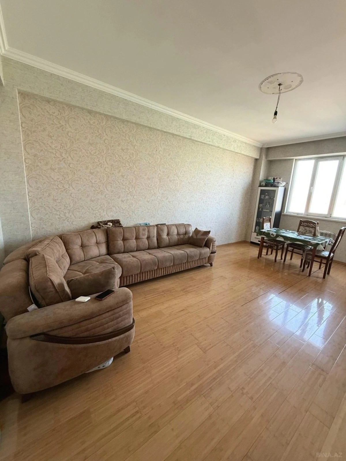 Satılır 2 otaqlı mənzil 52 m²