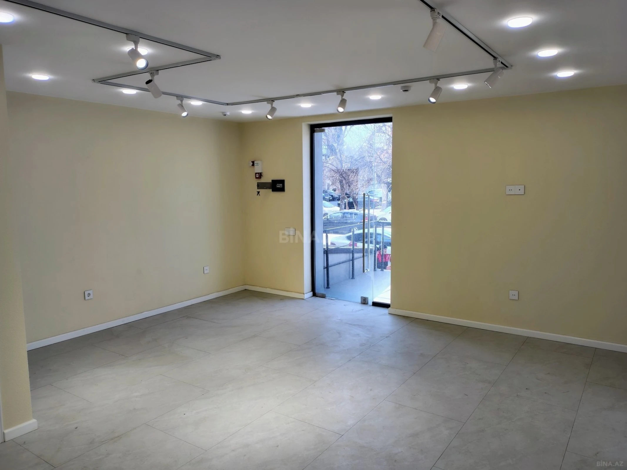 Kirayə verilir obyekt 60 m²