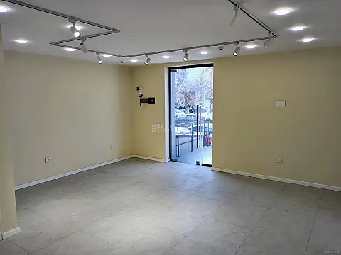 Kirayə verilir obyekt 60 m²