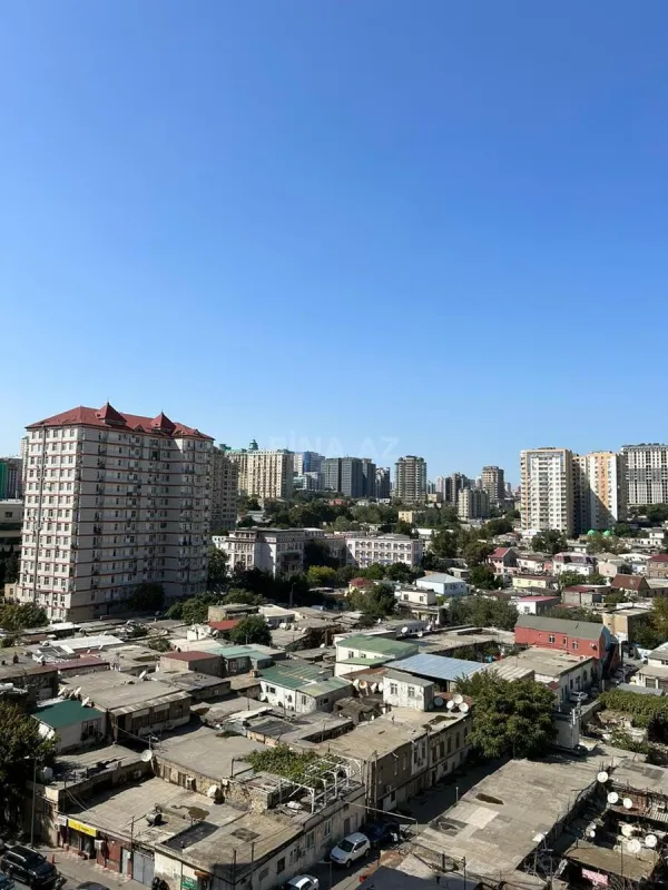 Satılır 3 otaqlı mənzil 118 m²