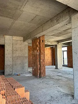 Satılır 3 otaqlı mənzil 118 m²