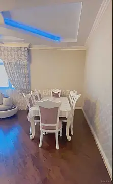 Kirayə verilir 3 otaqlı mənzil 155 m²