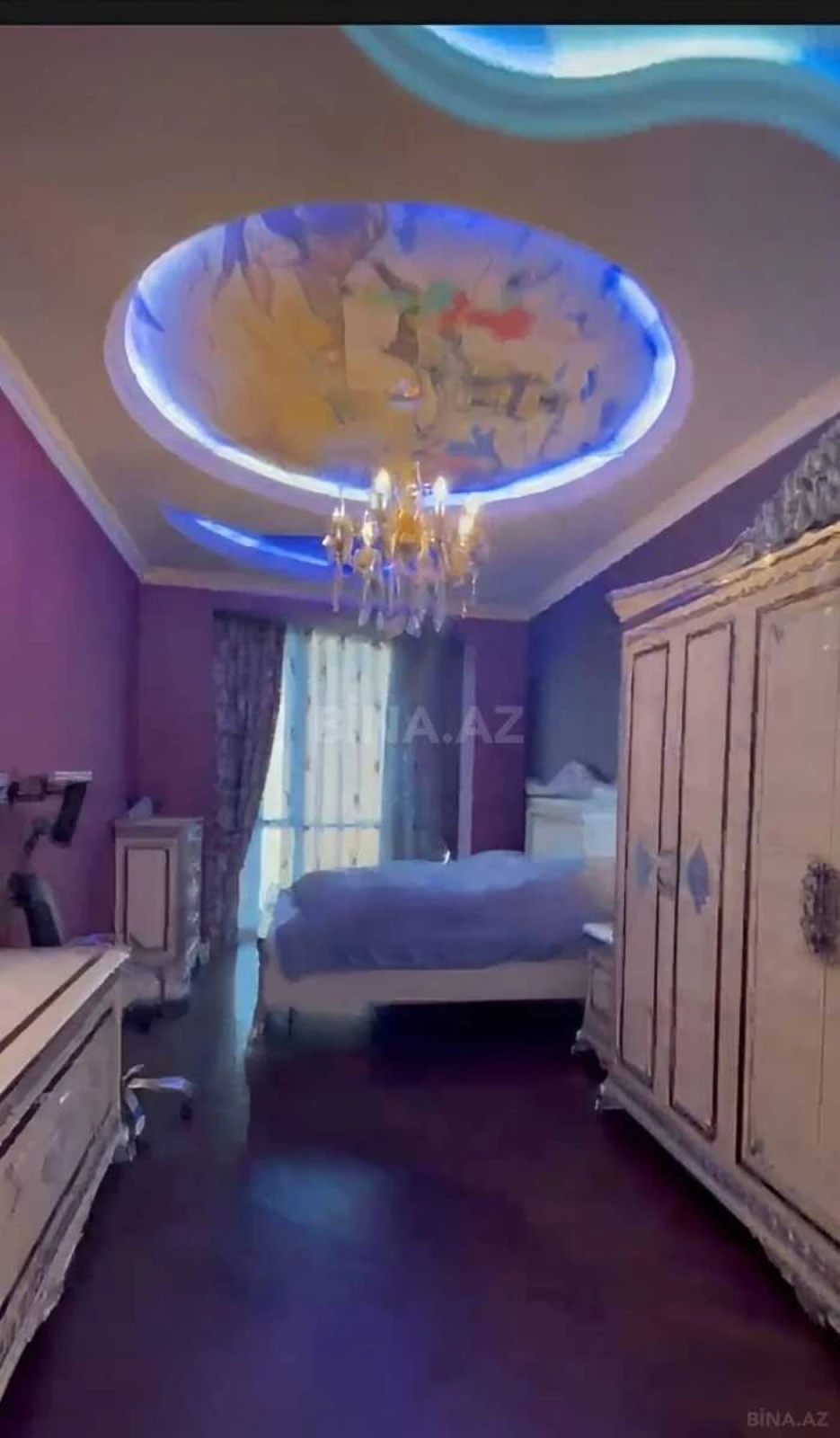 Kirayə verilir 3 otaqlı mənzil 155 m²