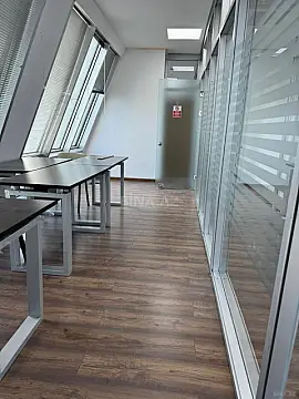Kirayə verilir 5 otaqlı ofis 200 m²