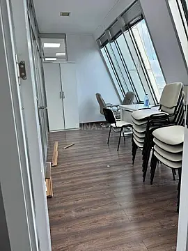 Kirayə verilir 5 otaqlı ofis 200 m² — Bakı 5 otaq 200.00 m²