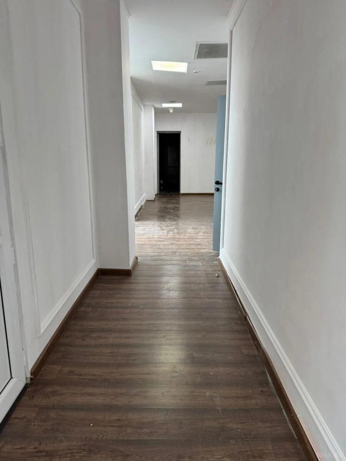 Kirayə verilir 5 otaqlı ofis 200 m²