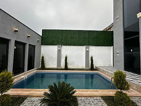 Satılır 4 otaqlı həyət evi 270 m²