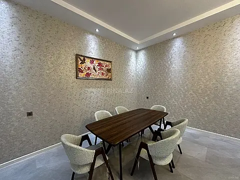 Satılır 4 otaqlı həyət evi 270 m²