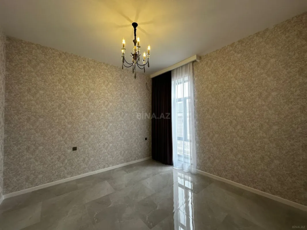 Satılır 4 otaqlı həyət evi 270 m²