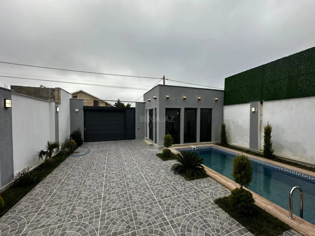 Satılır 4 otaqlı həyət evi 270 m²