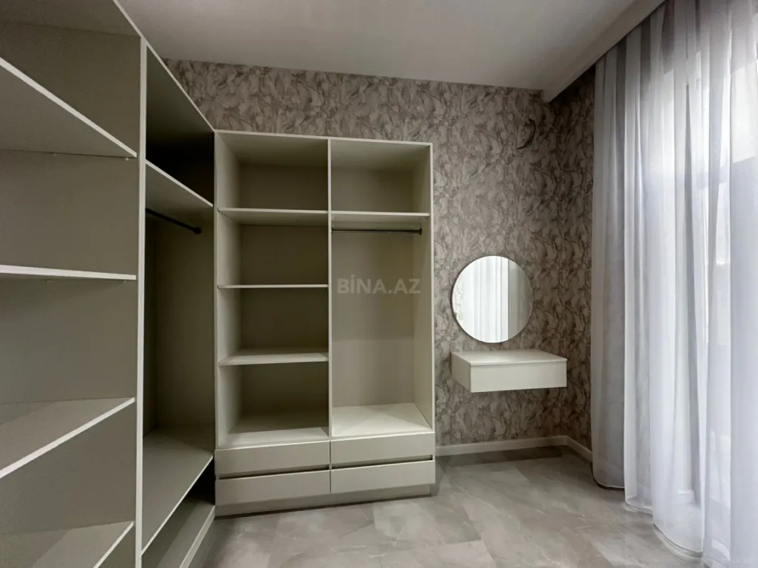 Satılır 4 otaqlı həyət evi 270 m²