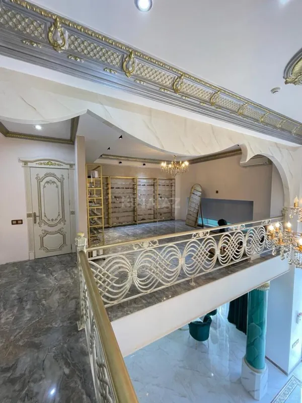 Kirayə verilir obyekt 240 m²