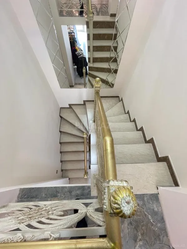 Kirayə verilir obyekt 240 m²