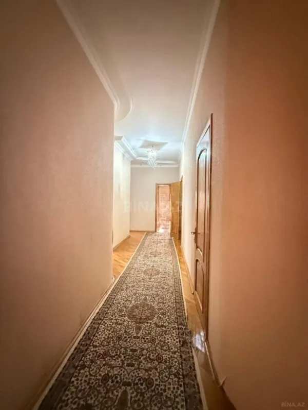 Kirayə verilir 3 otaqlı mənzil 141 m²
