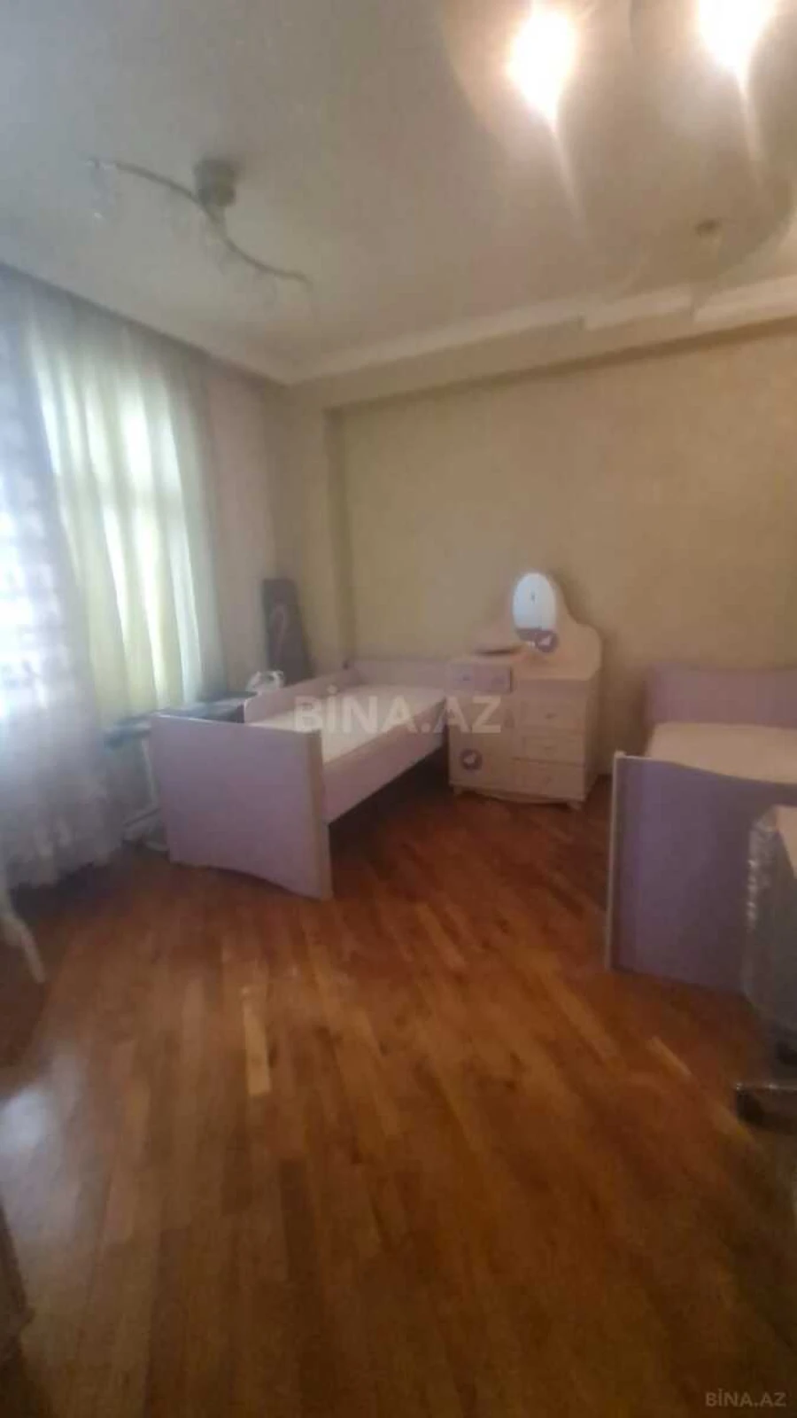Kirayə verilir 3 otaqlı mənzil 120 m²