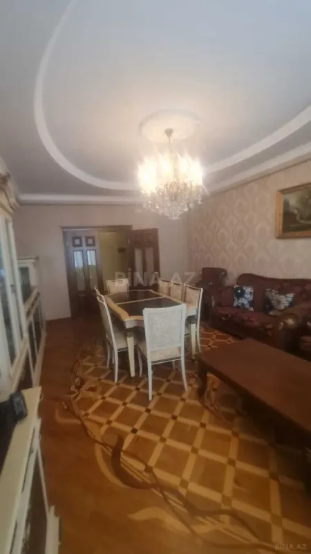 Kirayə verilir 3 otaqlı mənzil 120 m²