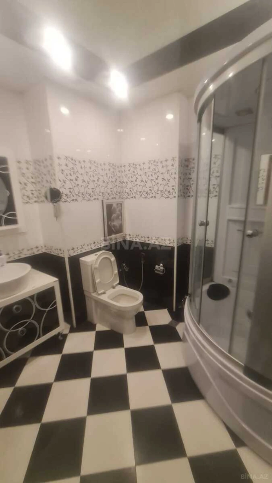 Kirayə verilir 3 otaqlı mənzil 120 m²