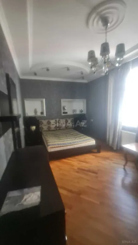 Kirayə verilir 3 otaqlı mənzil 120 m²