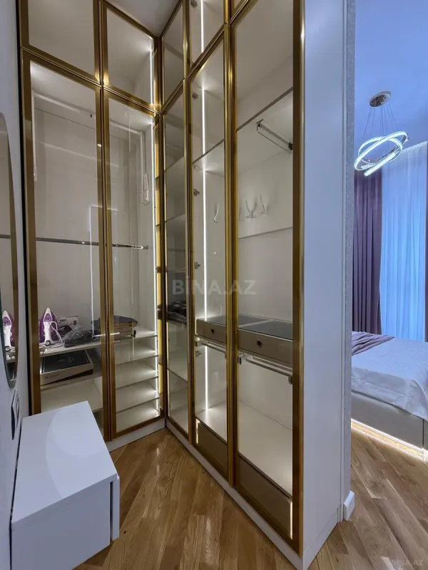 Kirayə verilir 2 otaqlı mənzil 77 m²