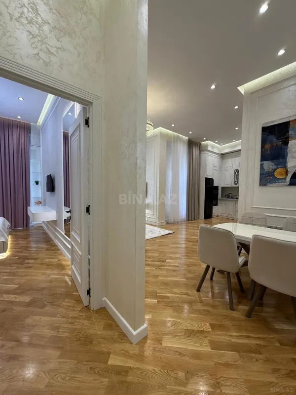 Kirayə verilir 2 otaqlı mənzil 77 m²