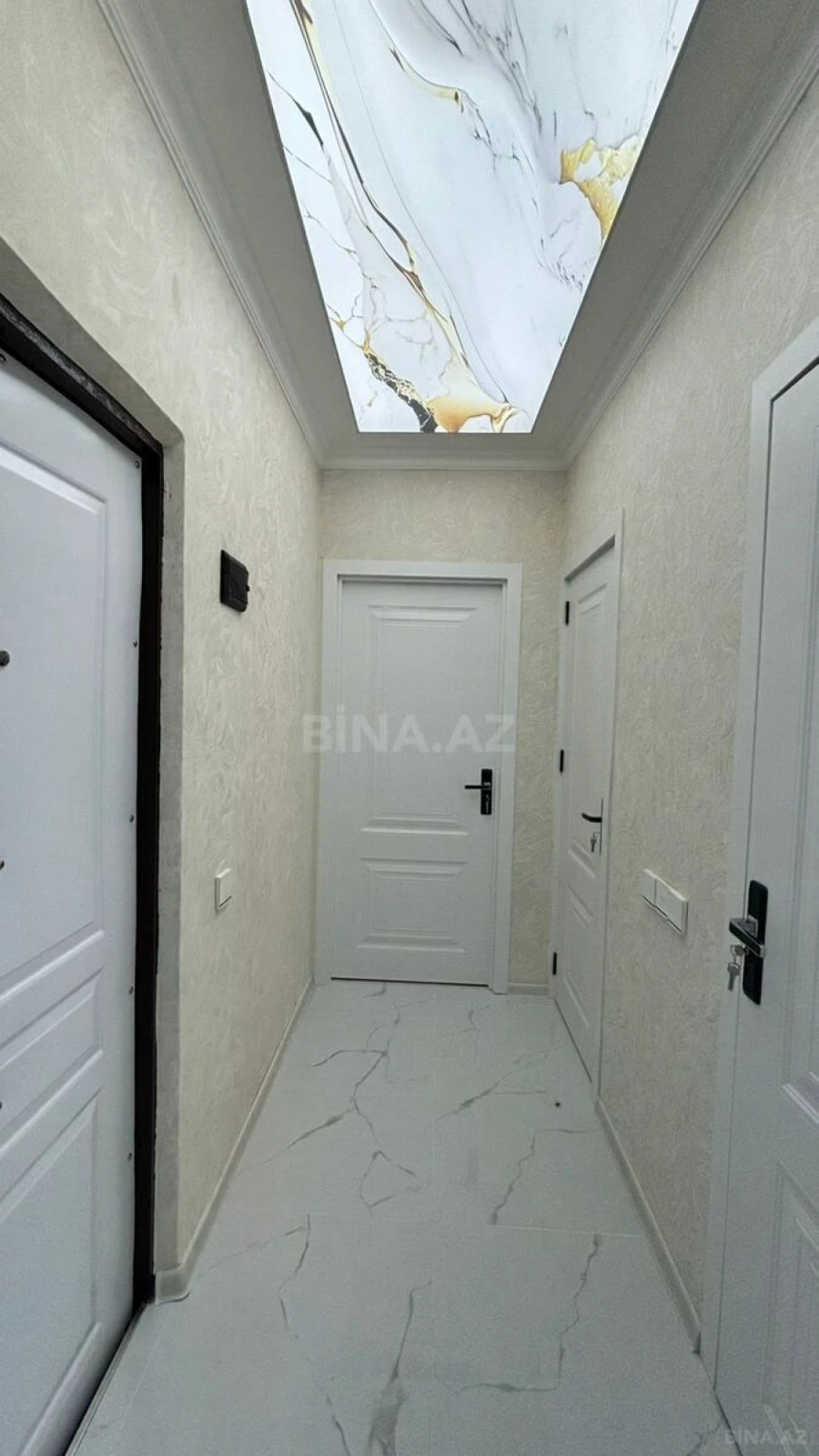 Satılır 2 otaqlı mənzil 55 m²