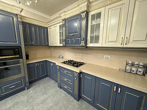 Satılır 6 otaqlı mənzil 800 m²