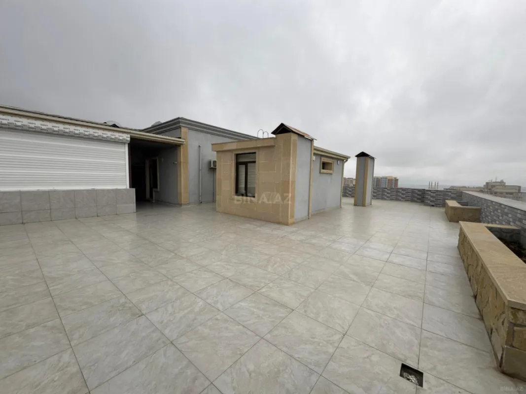 Satılır 6 otaqlı mənzil 800 m²