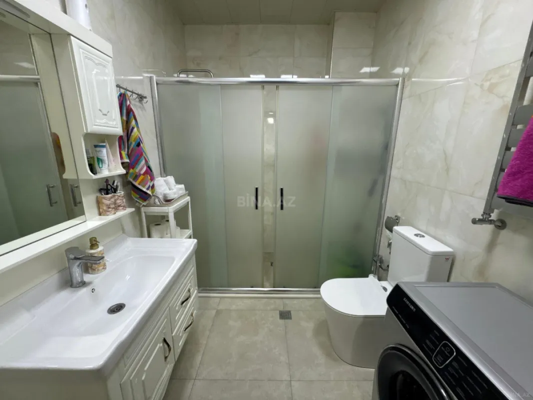 Satılır 6 otaqlı mənzil 800 m²