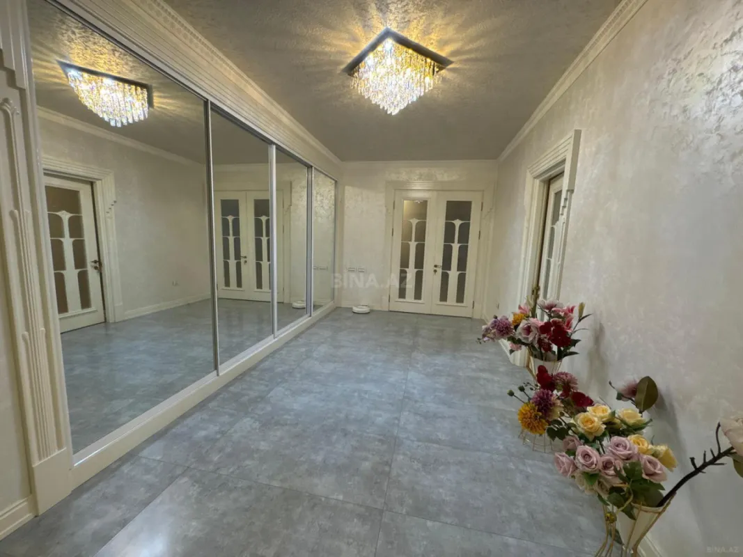 Satılır 6 otaqlı mənzil 800 m²
