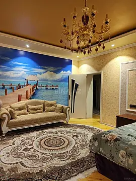 Satılır 7 otaqlı həyət evi 250 m²