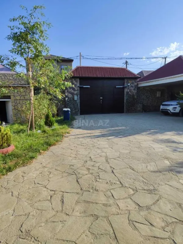 Satılır 7 otaqlı həyət evi 250 m²
