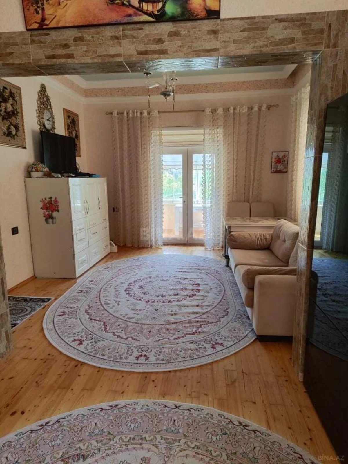 Satılır 7 otaqlı həyət evi 250 m²