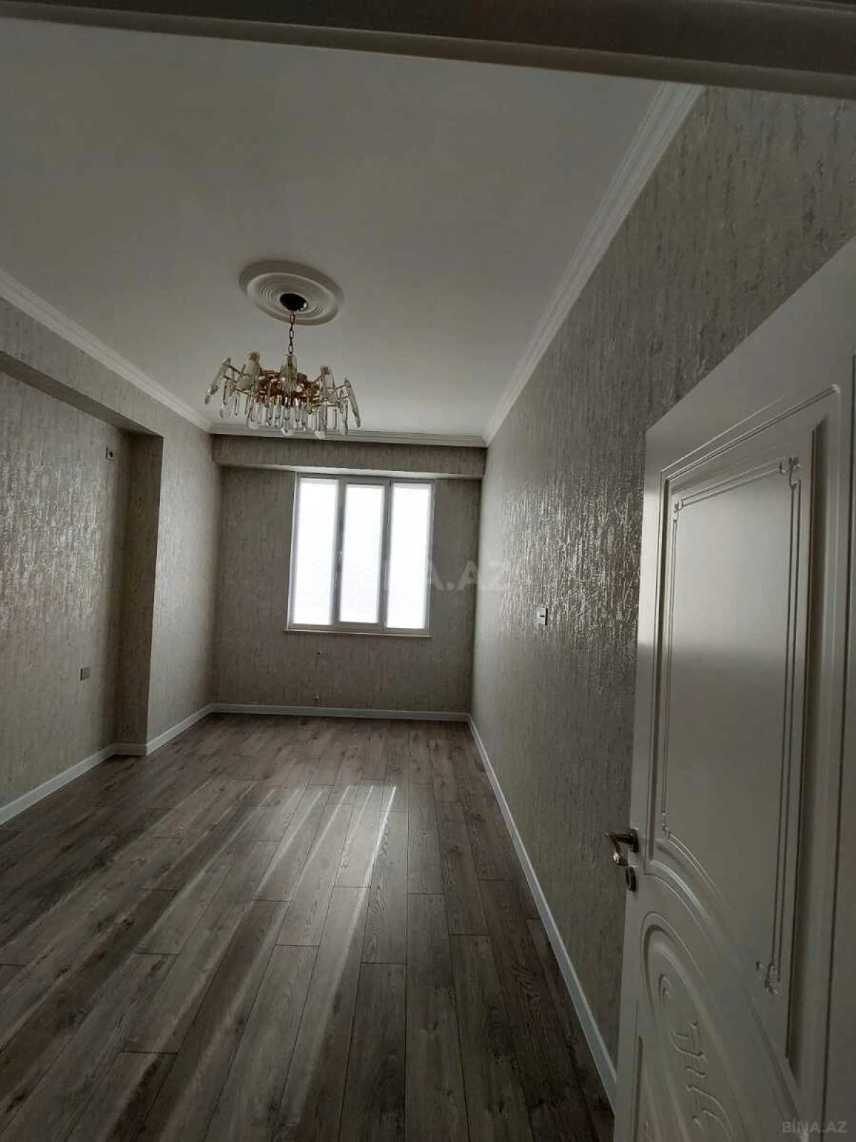 Satılır 3 otaqlı mənzil 87 m²