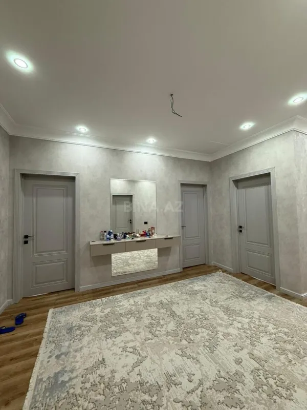 Satılır 4 otaqlı həyət evi 127 m²