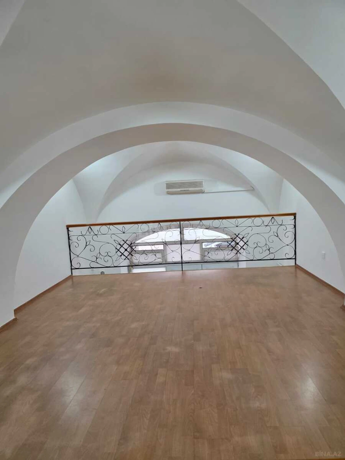 Kirayə verilir obyekt 65 m²