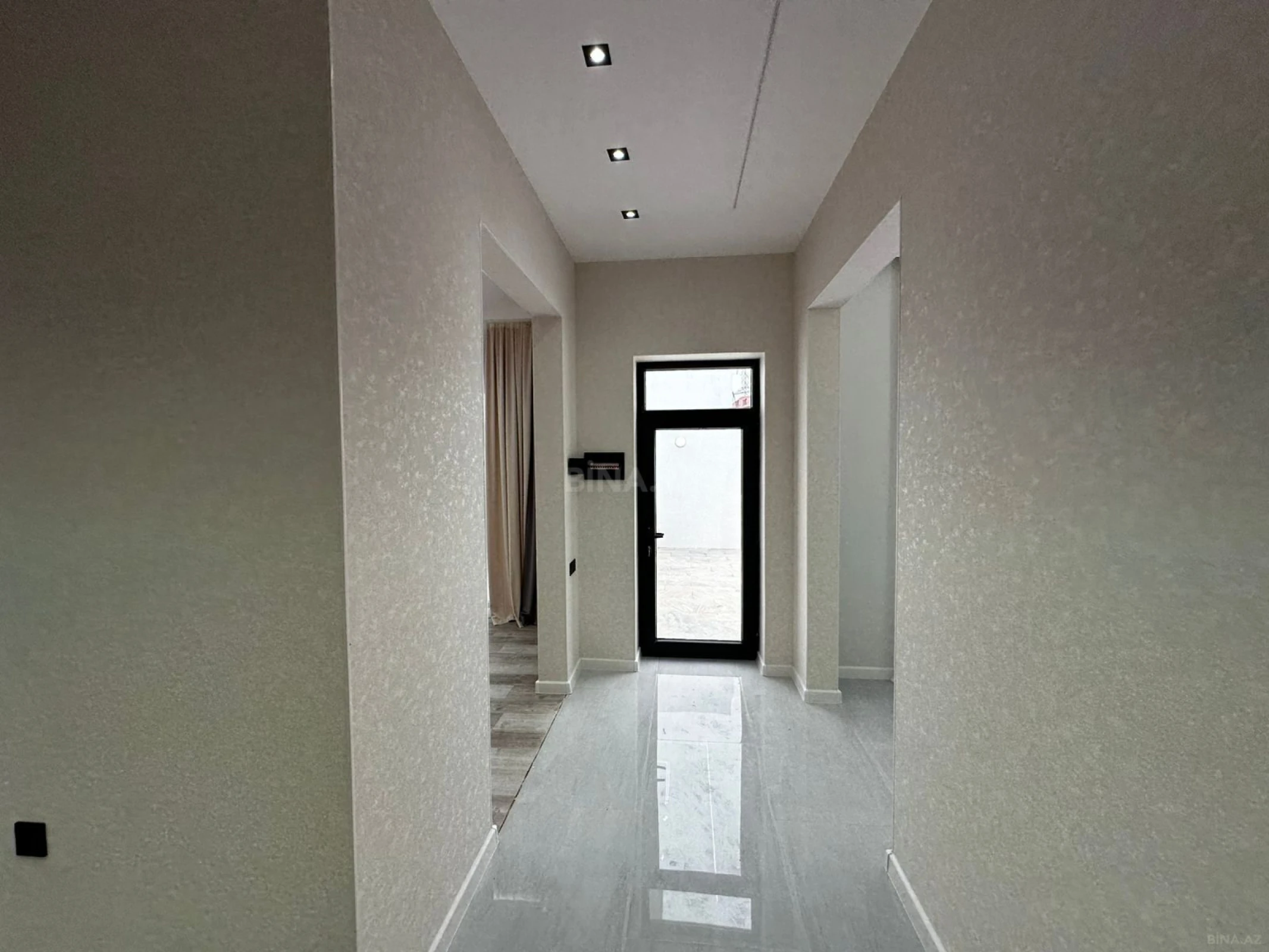 Satılır 4 otaqlı həyət evi 155 m²