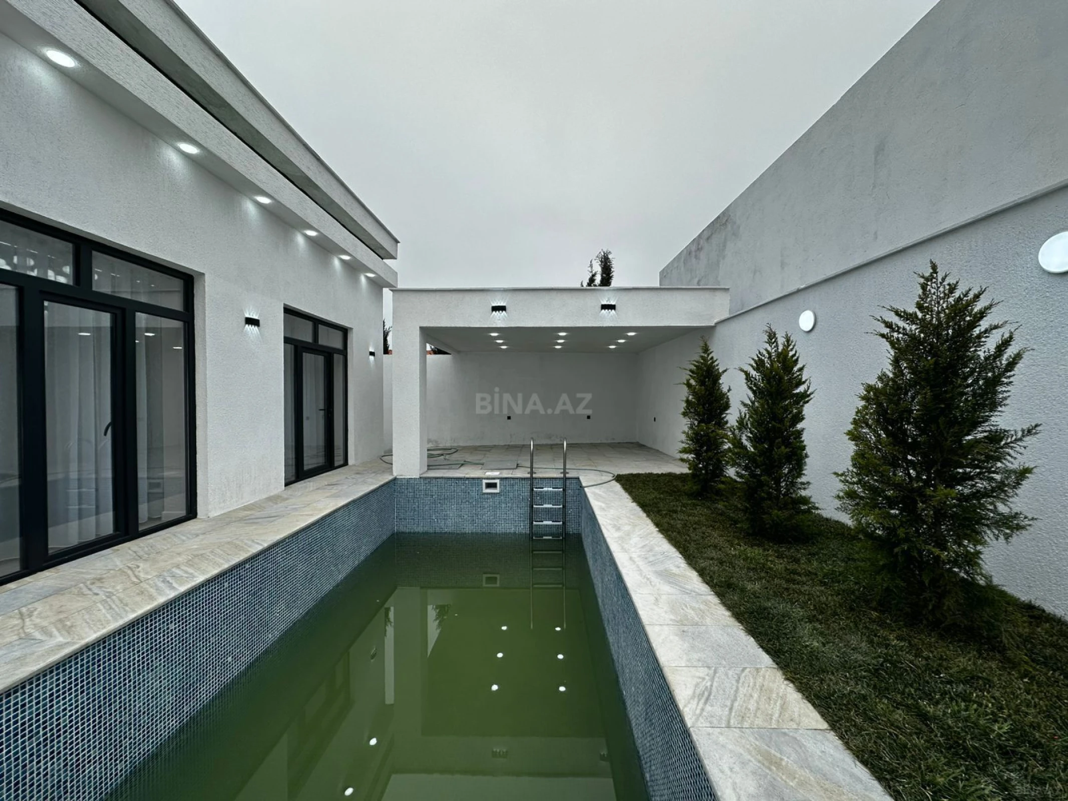 Satılır 4 otaqlı həyət evi 155 m²