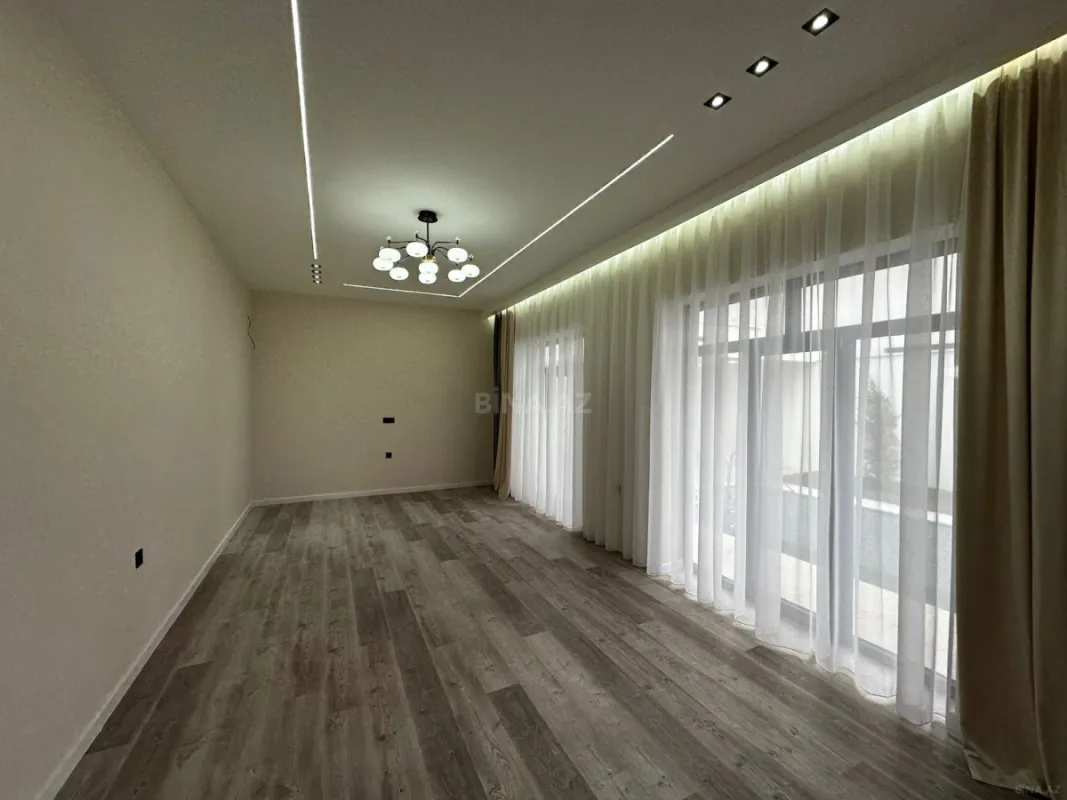 Satılır 4 otaqlı həyət evi 155 m²