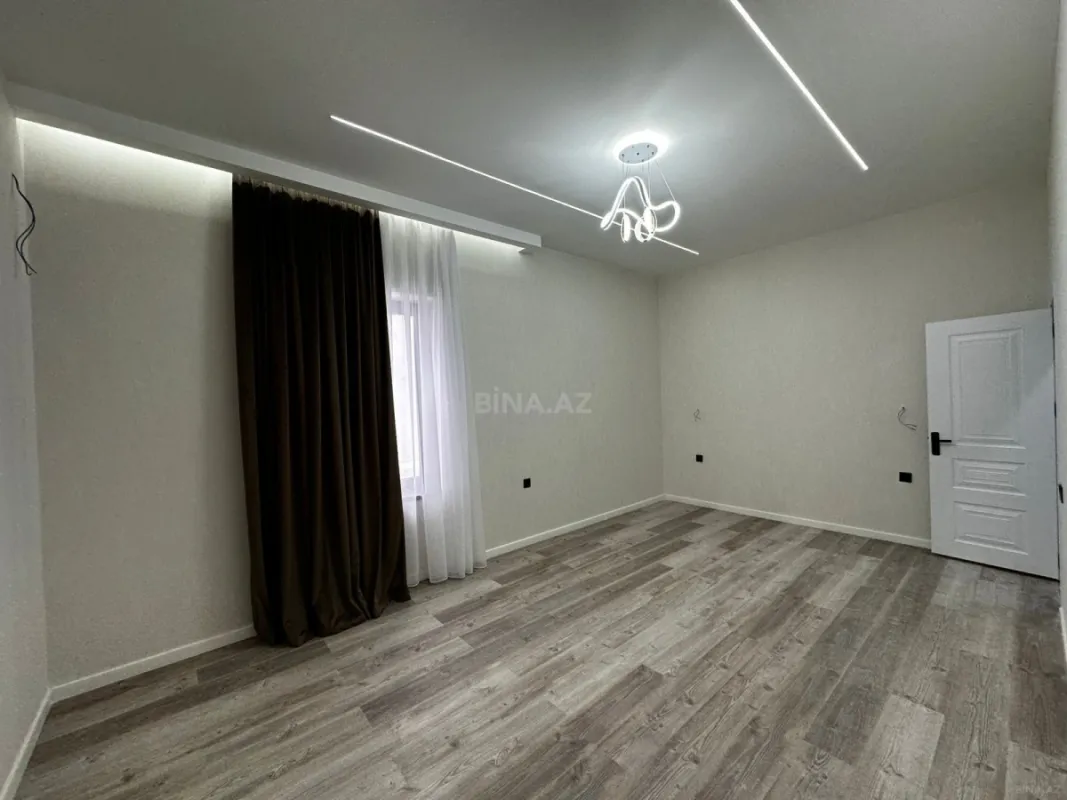 Satılır 4 otaqlı həyət evi 155 m²
