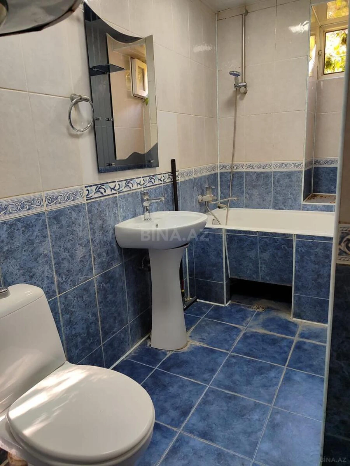 Kirayə verilir 4 otaqlı mənzil 100 m²