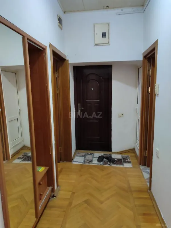 Kirayə verilir 4 otaqlı mənzil 100 m²