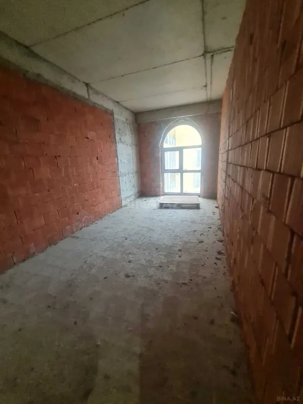 Satılır 3 otaqlı mənzil 113 m²